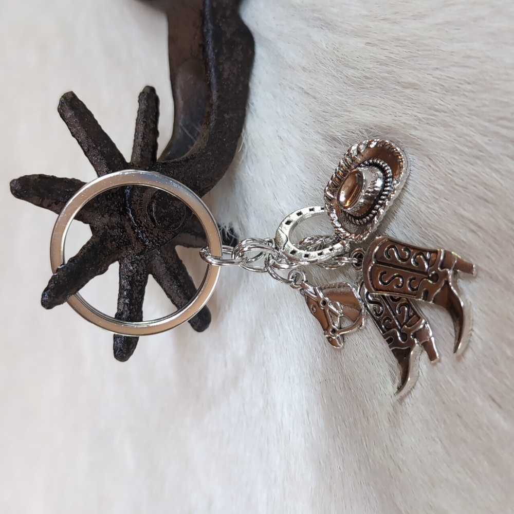 📢Just In.... Western Keychain - Picture 3 of 5